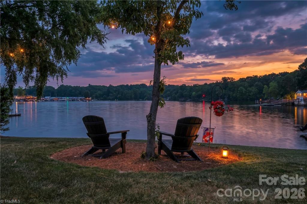 2113 Warf Road — Lexington