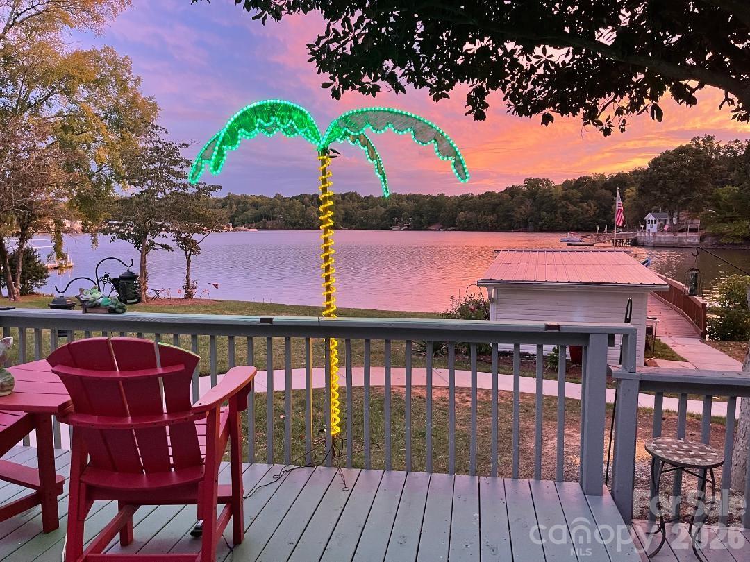 2113 Warf Road — Lexington