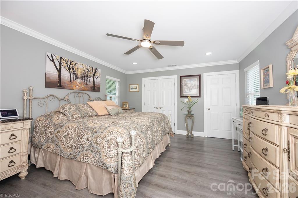 2113 Warf Road — Lexington