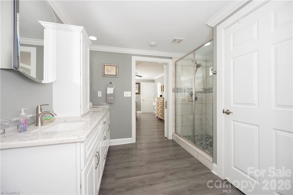 2113 Warf Road — Lexington