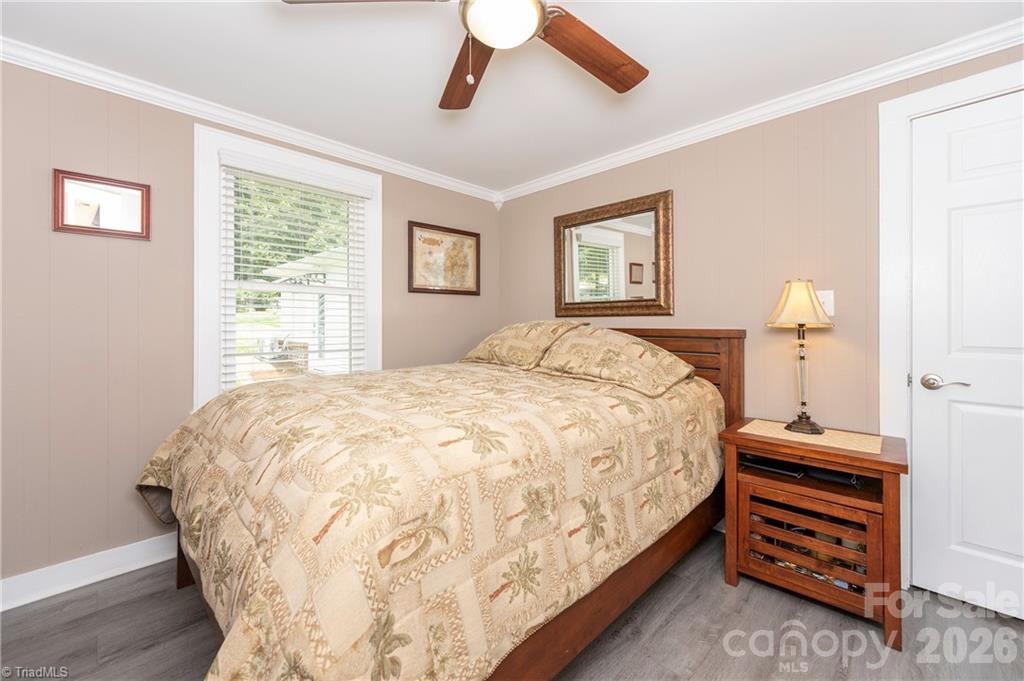 2113 Warf Road — Lexington