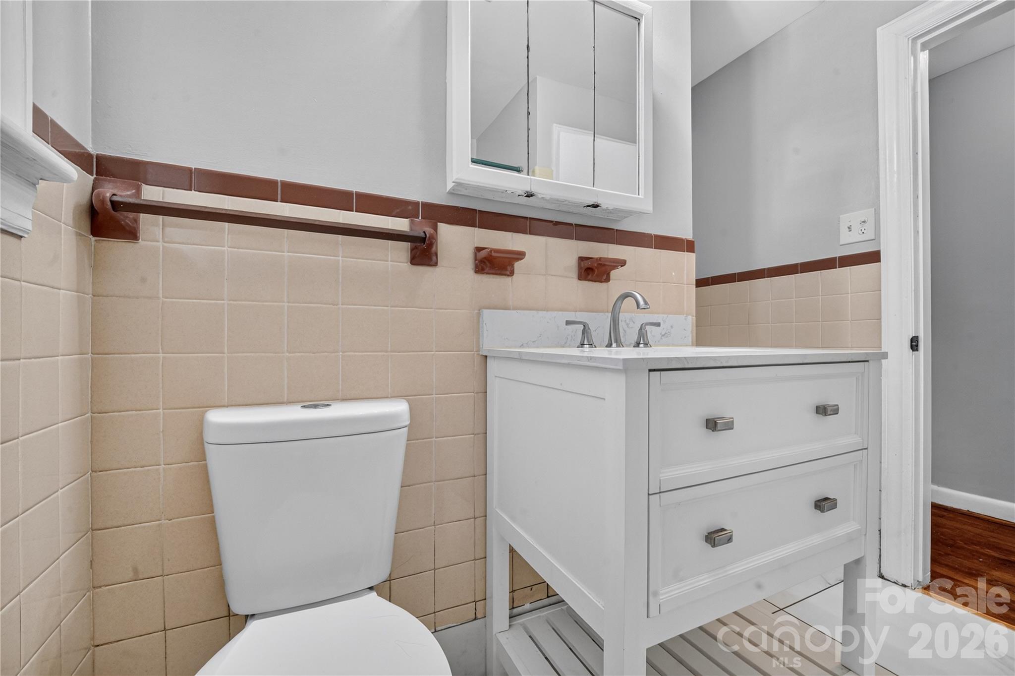 1717 Emmanuel Church Road — Conover