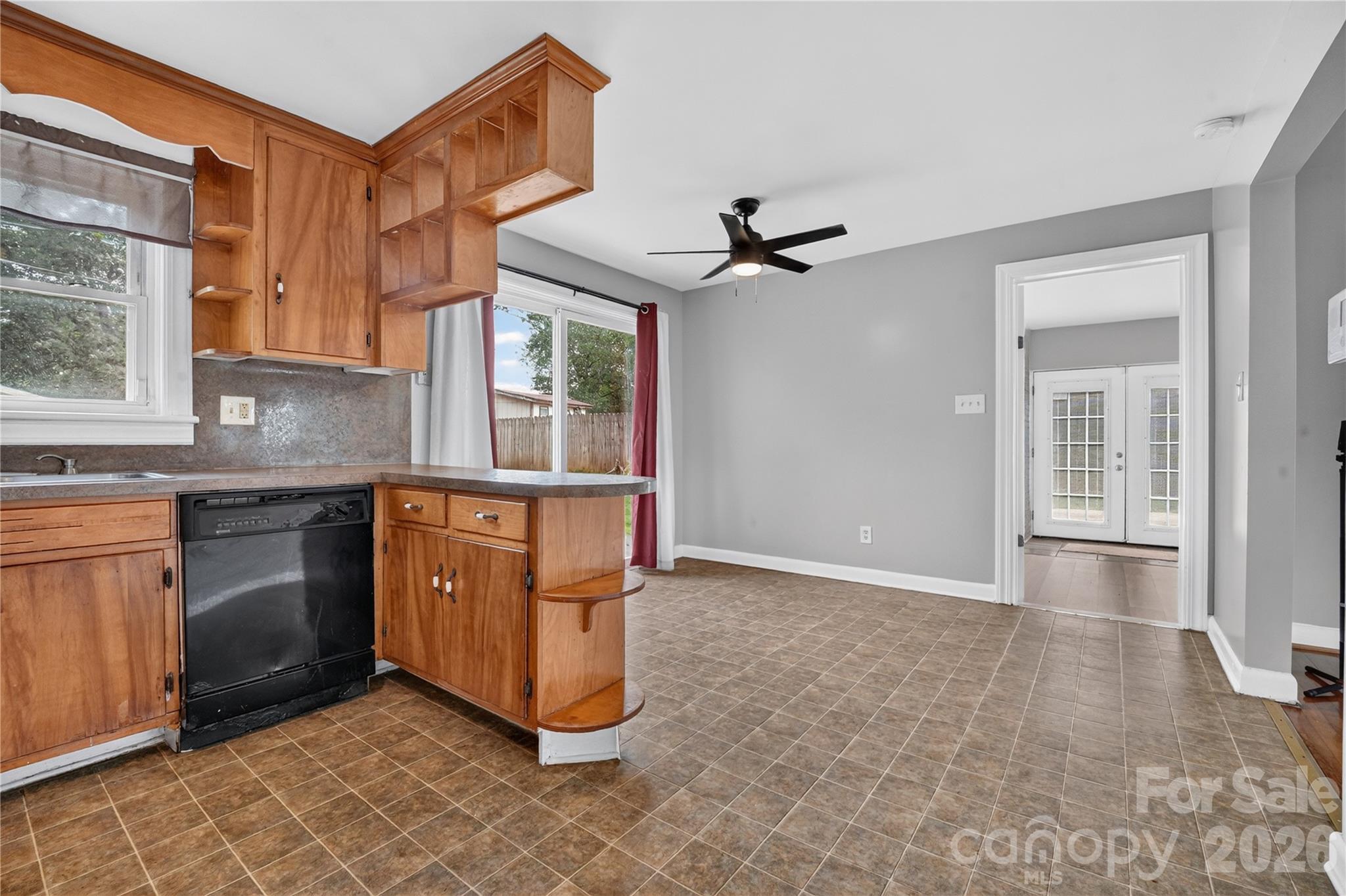 1717 Emmanuel Church Road — Conover