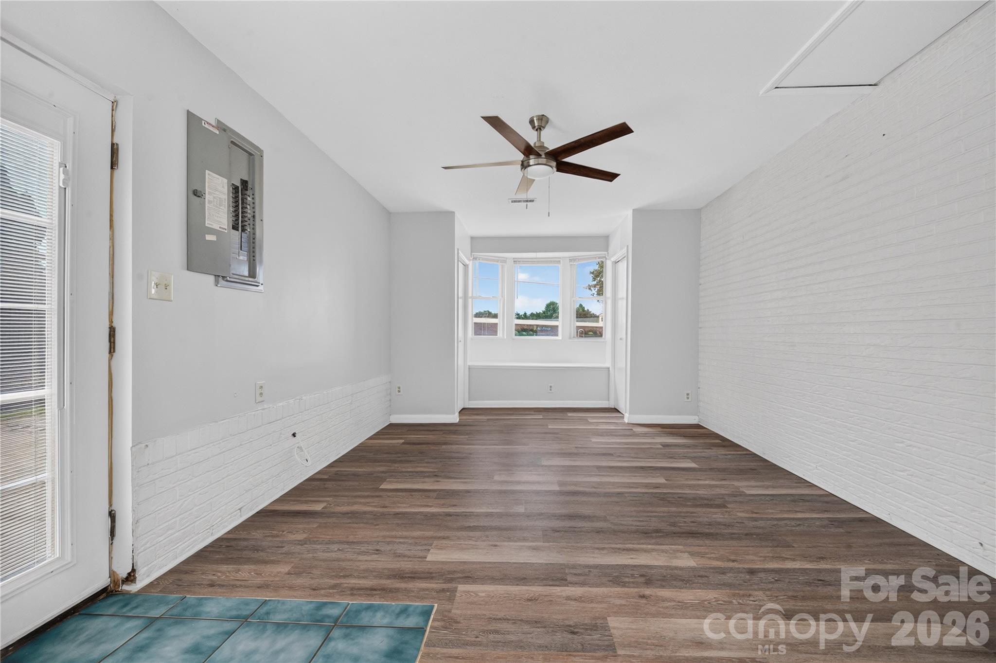 1717 Emmanuel Church Road — Conover