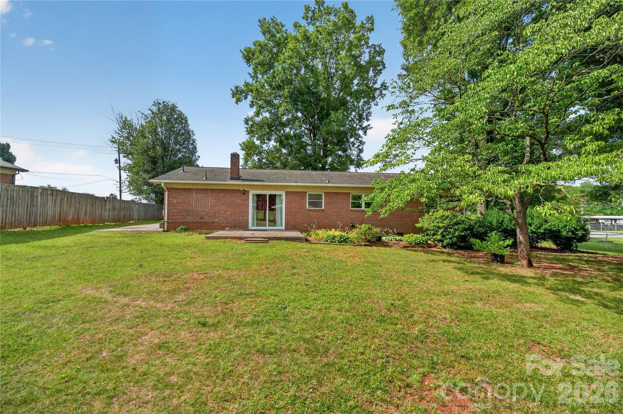 1717 Emmanuel Church Road — Conover