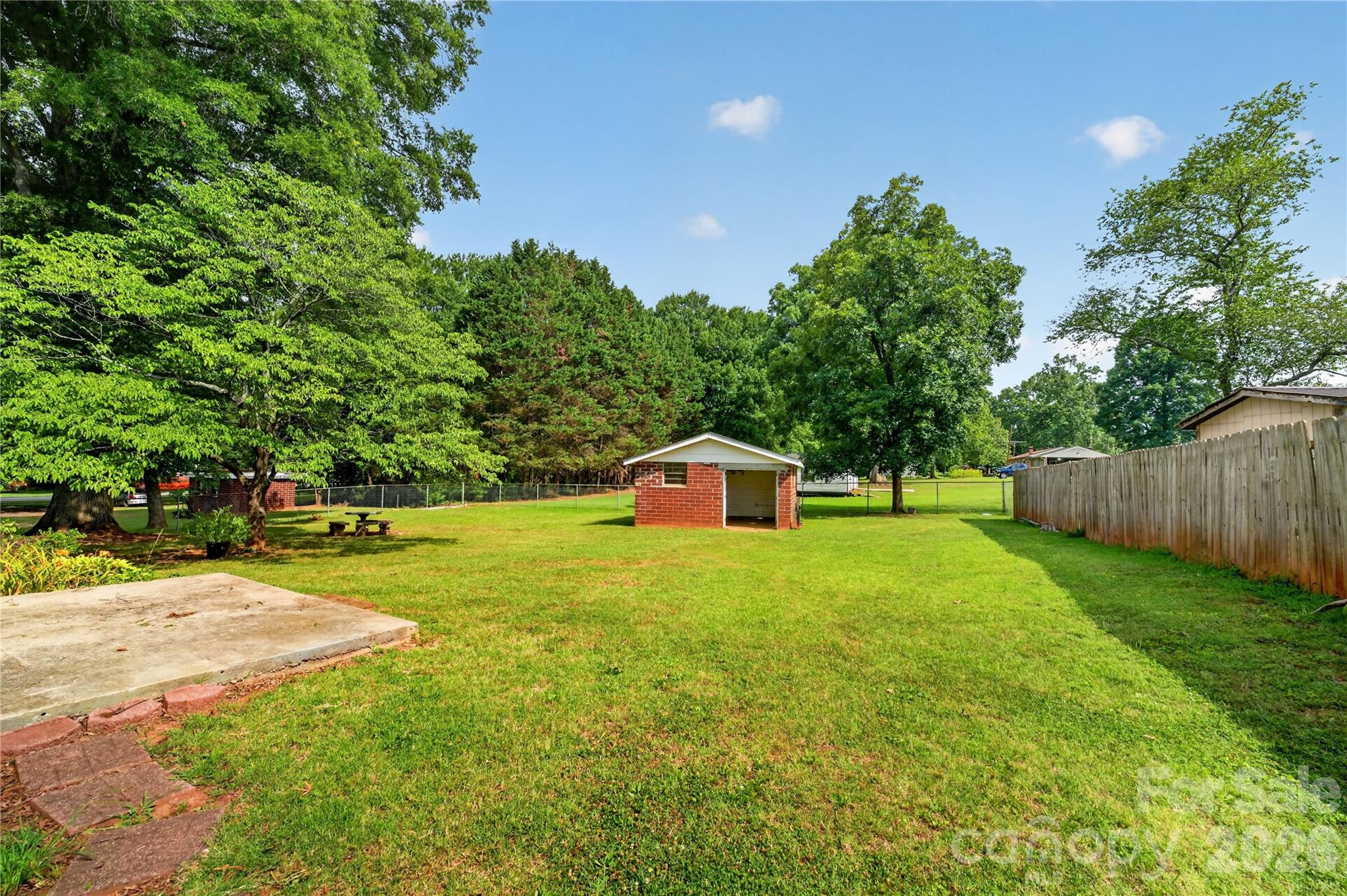 1717 Emmanuel Church Road — Conover