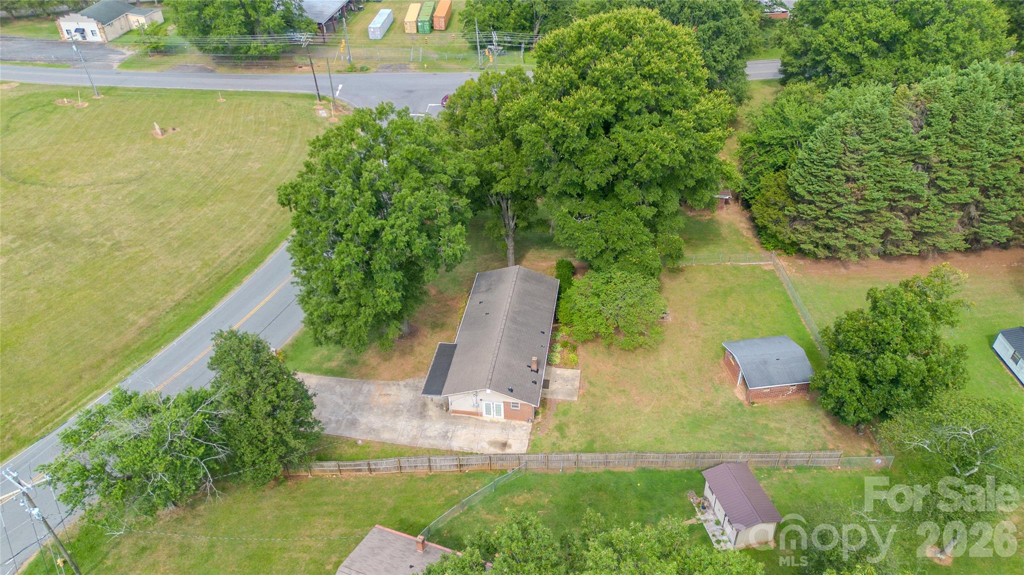 1717 Emmanuel Church Road — Conover