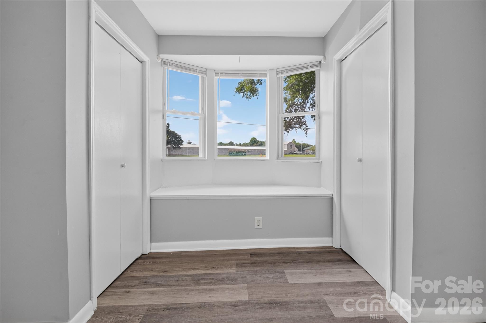 1717 Emmanuel Church Road — Conover