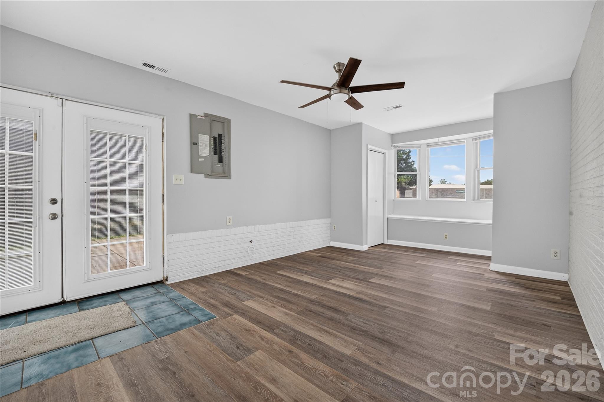 1717 Emmanuel Church Road — Conover