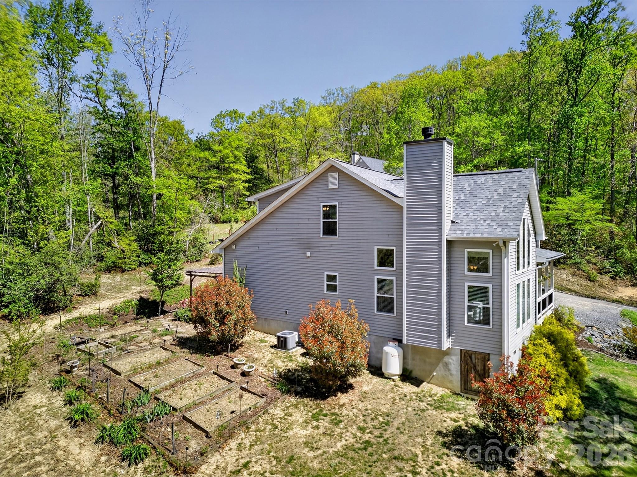 38 Pine Hill Road — Fairview
