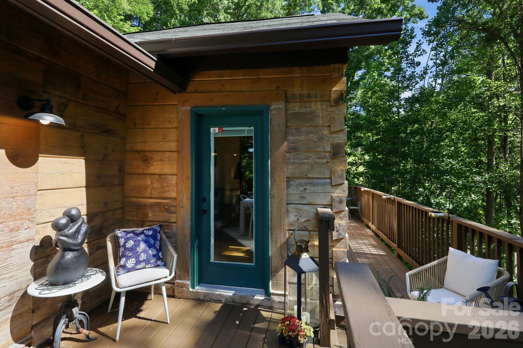 619 Leisure Lane — Burnsville