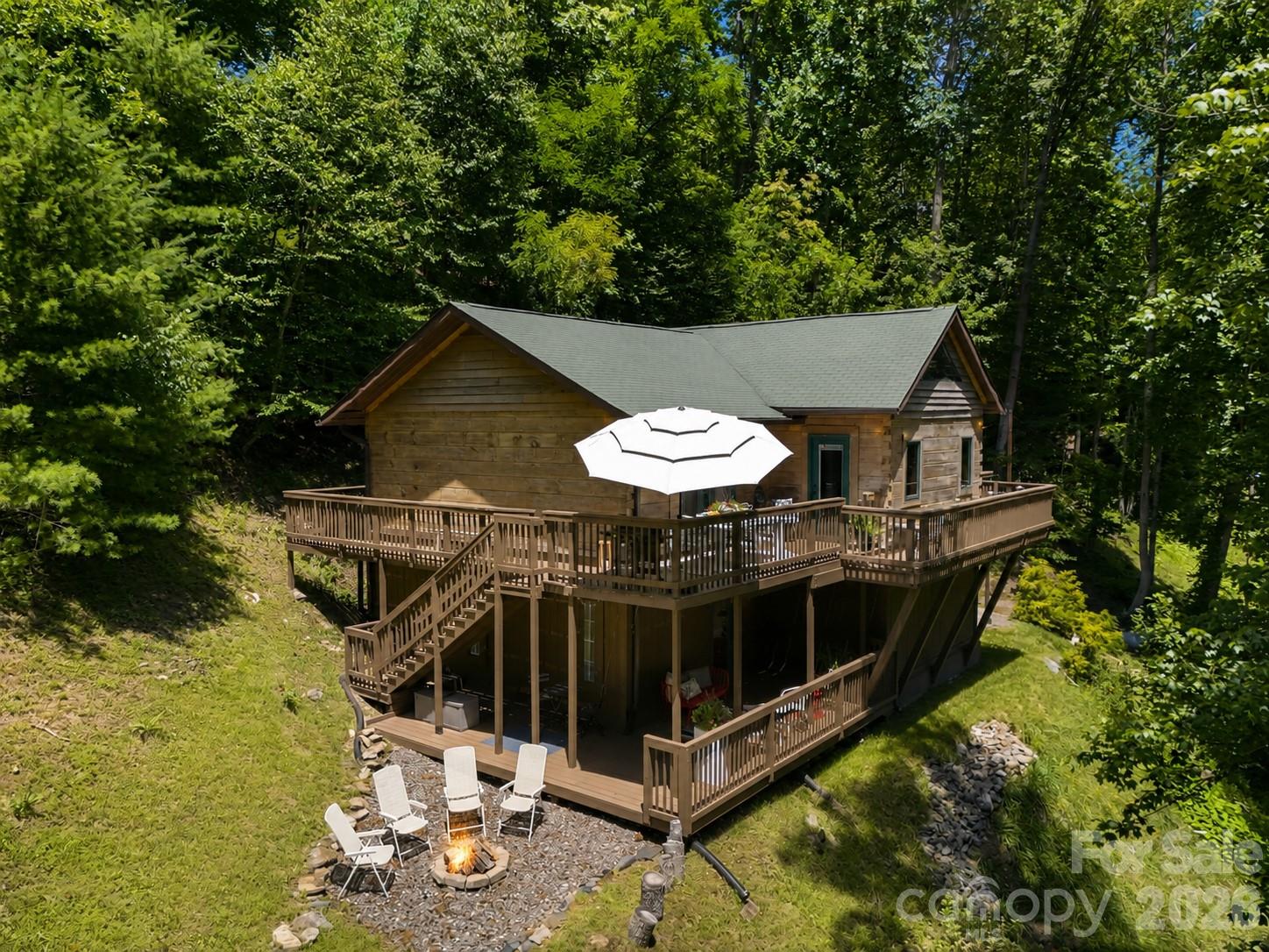 619 Leisure Lane — Burnsville