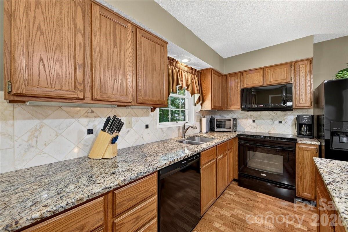 505 Glen Ellyn Court — Charlotte