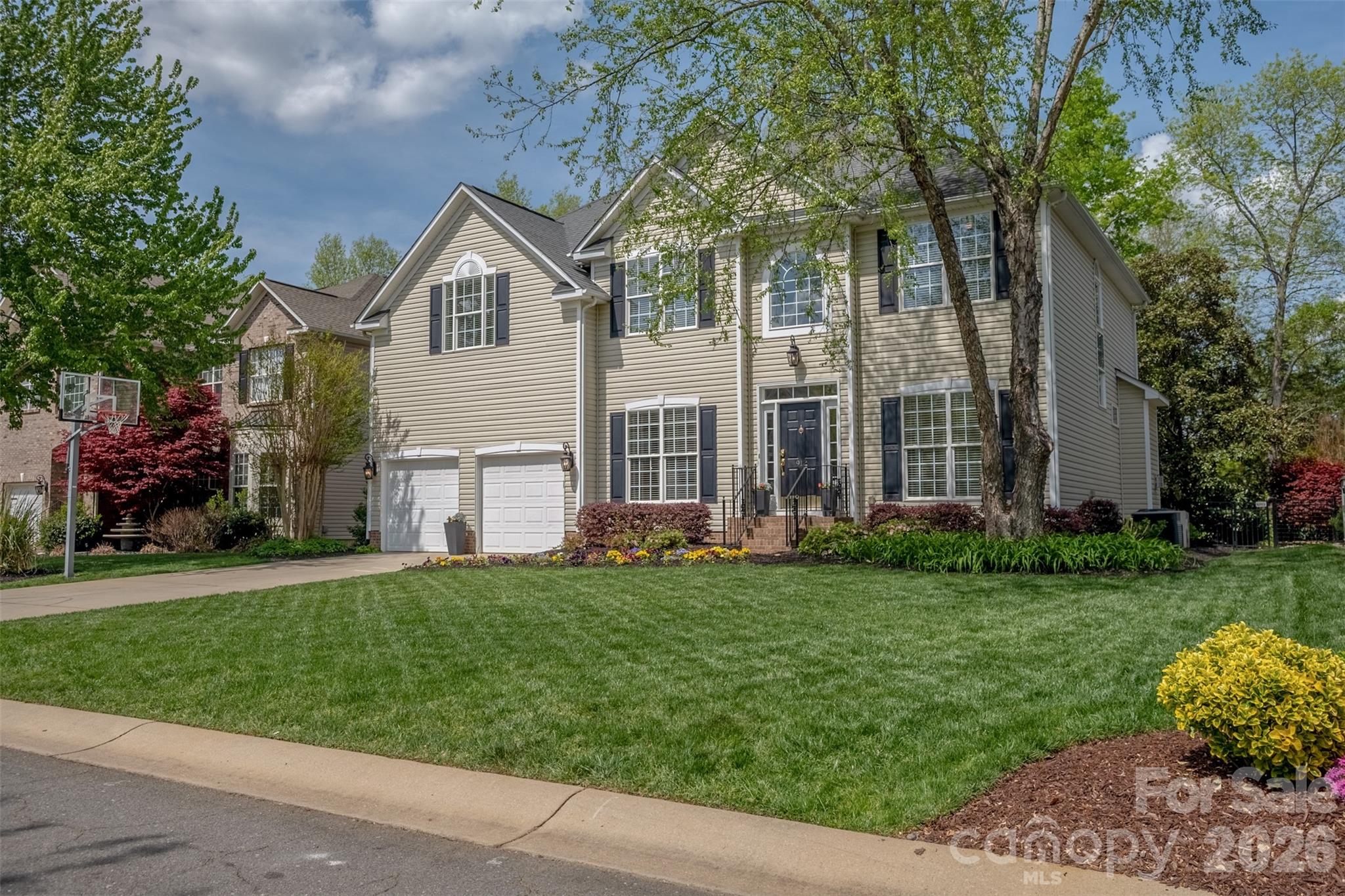 913 Grayscroft Drive — Waxhaw