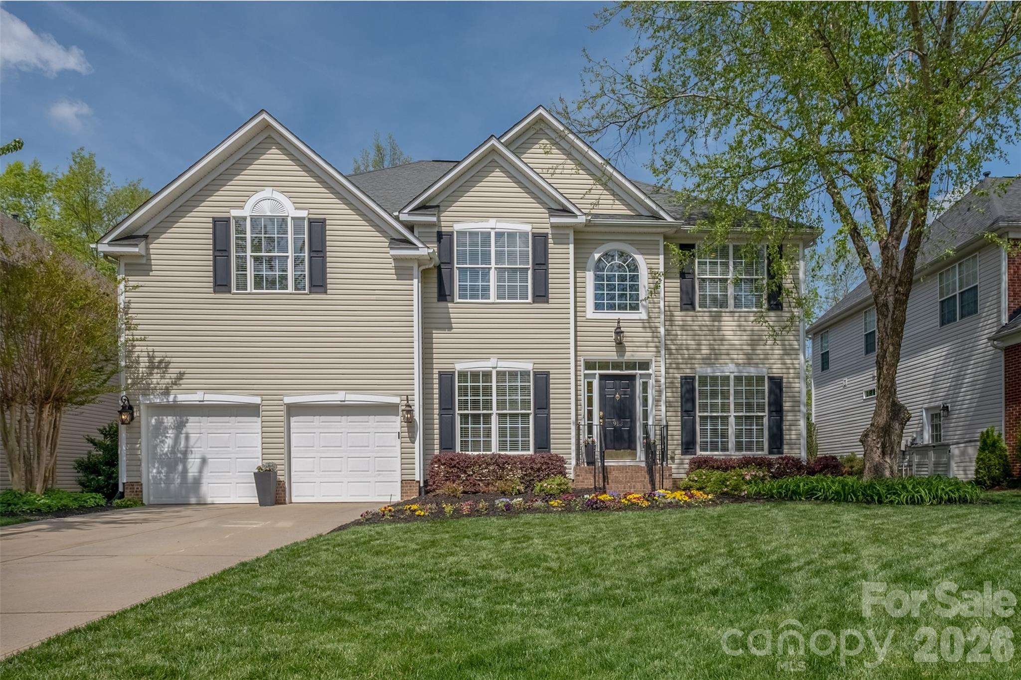 913 Grayscroft Drive — Waxhaw