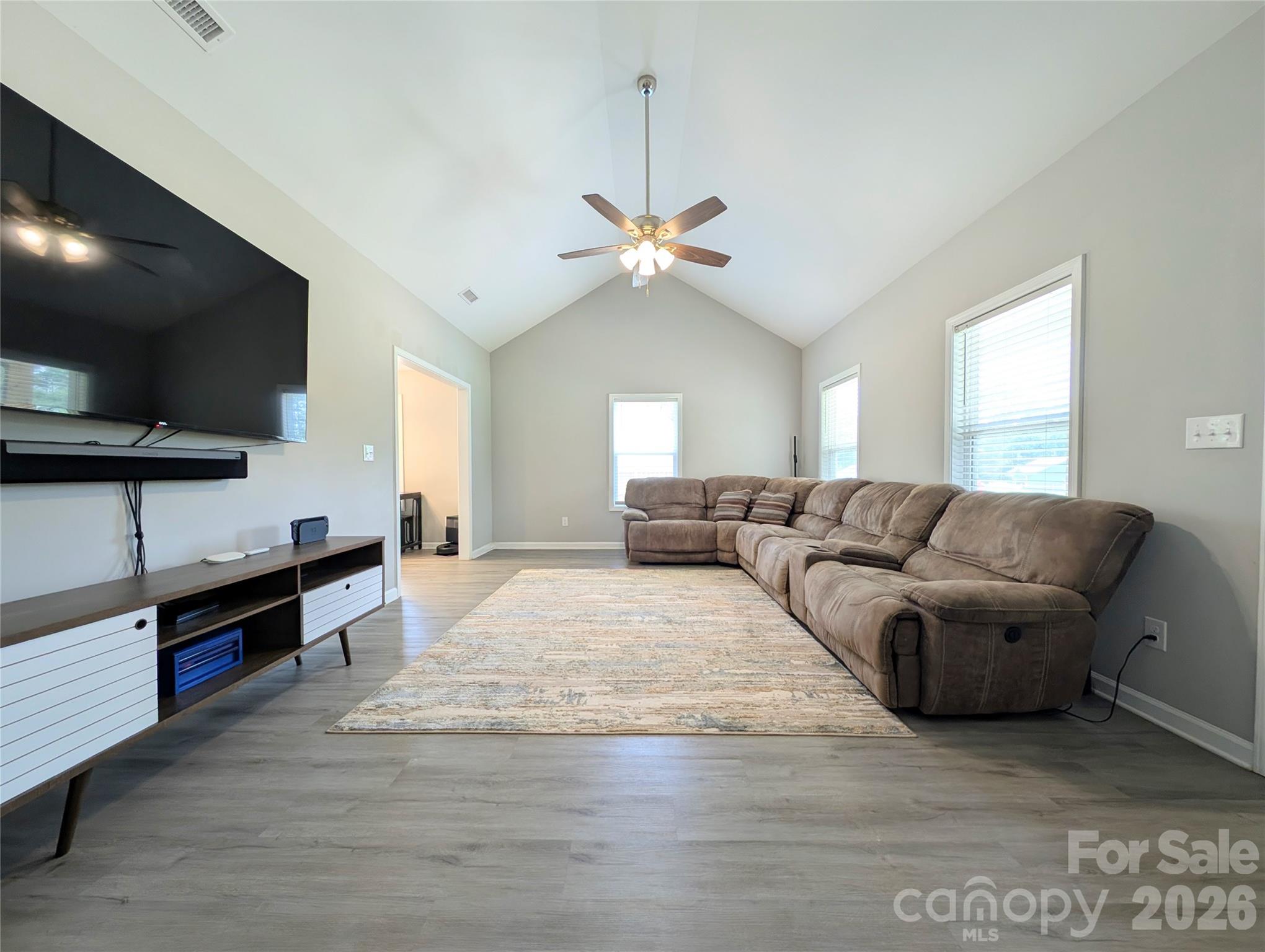 711 Guinn Street — Clover