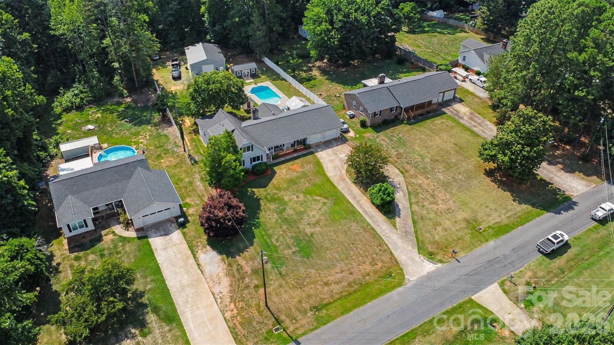 220 Roger Drive — Salisbury