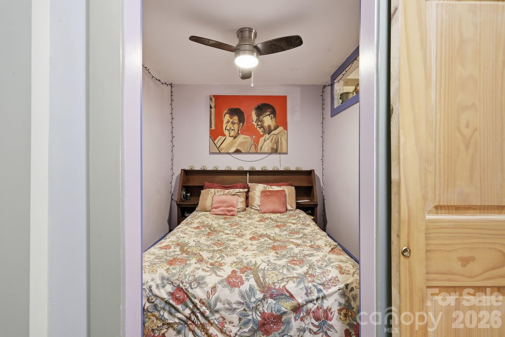 2 Coneflower Court — Black Mountain
