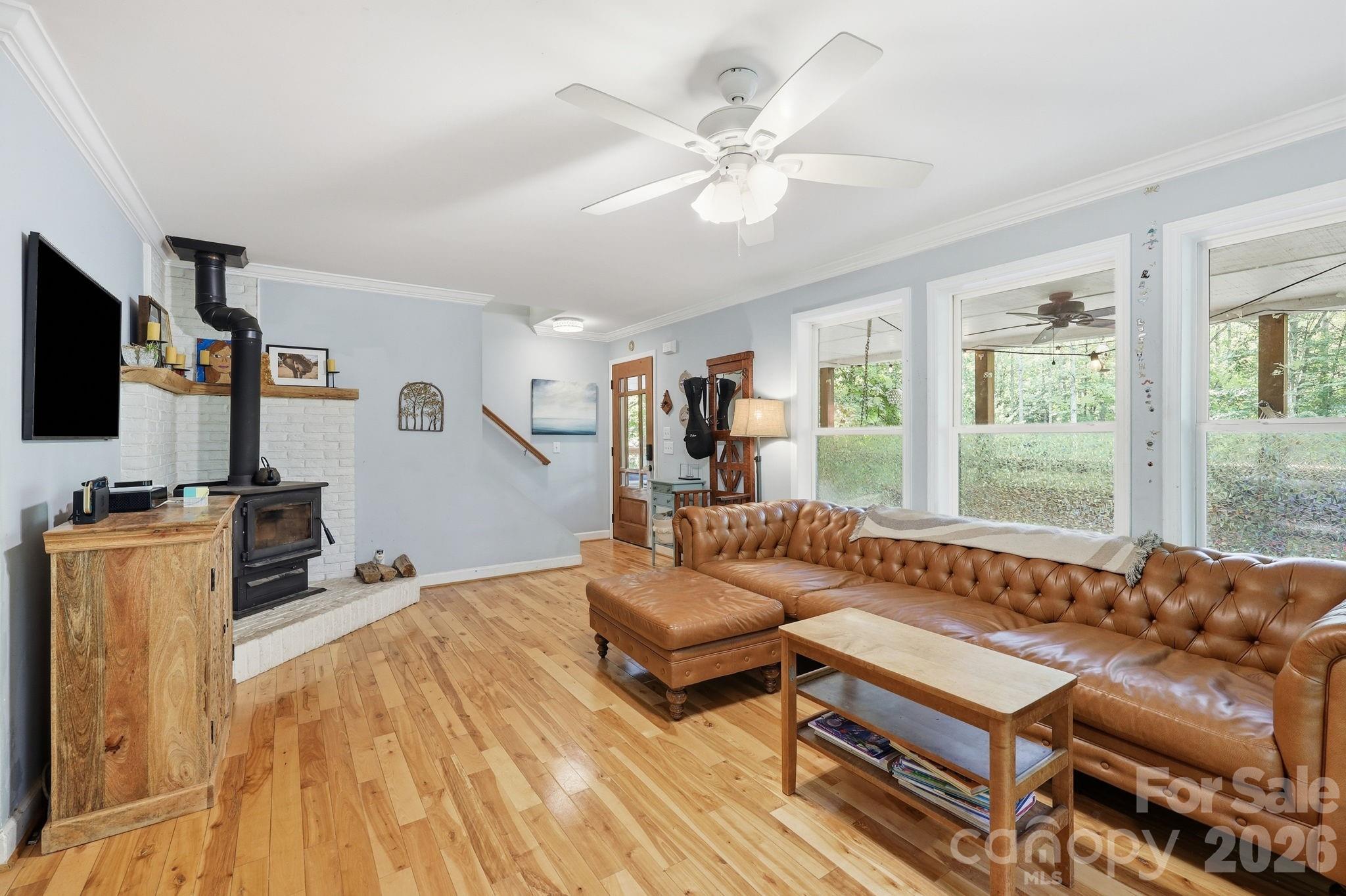 2 Coneflower Court — Black Mountain