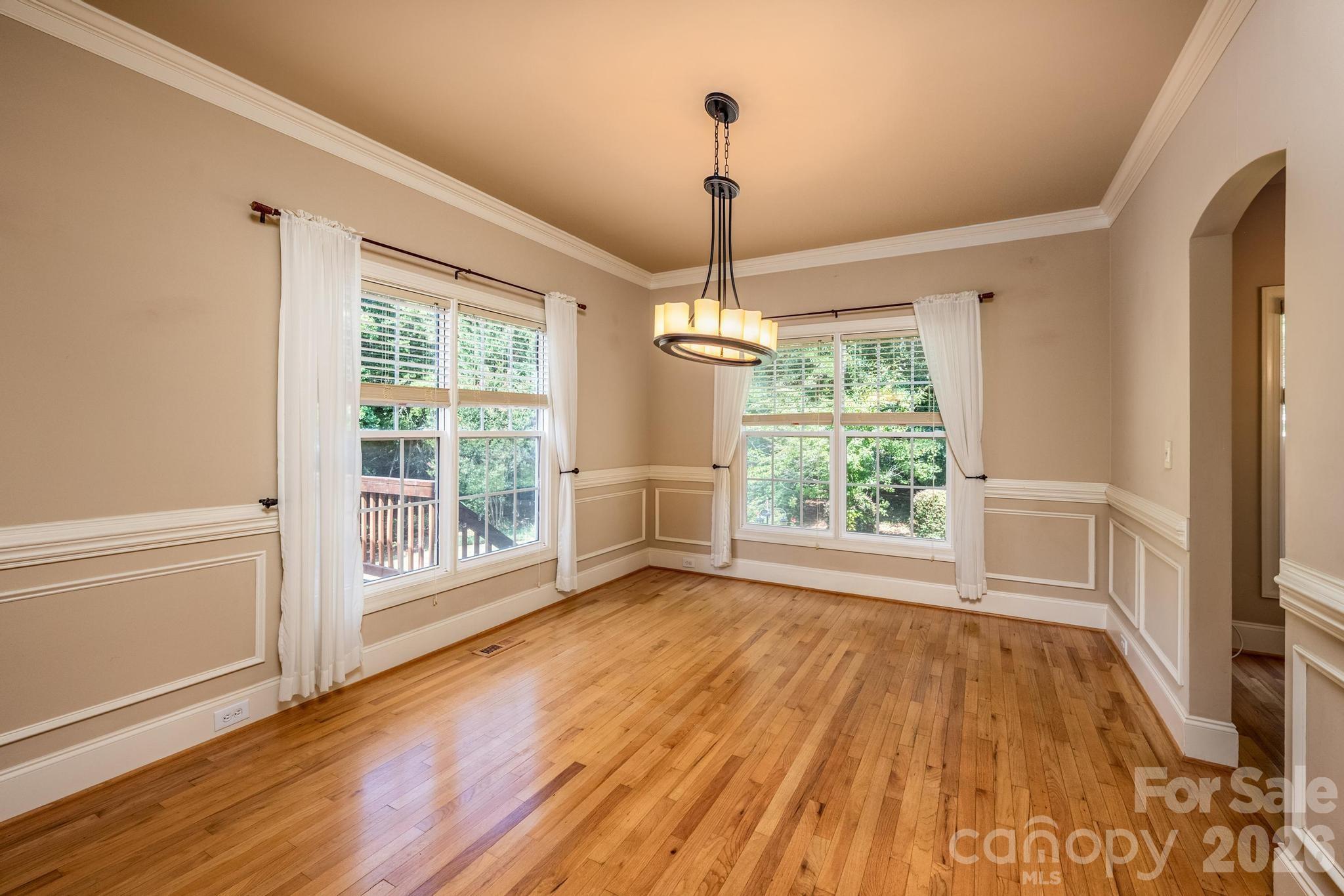 6231 Neptune Drive — Denver