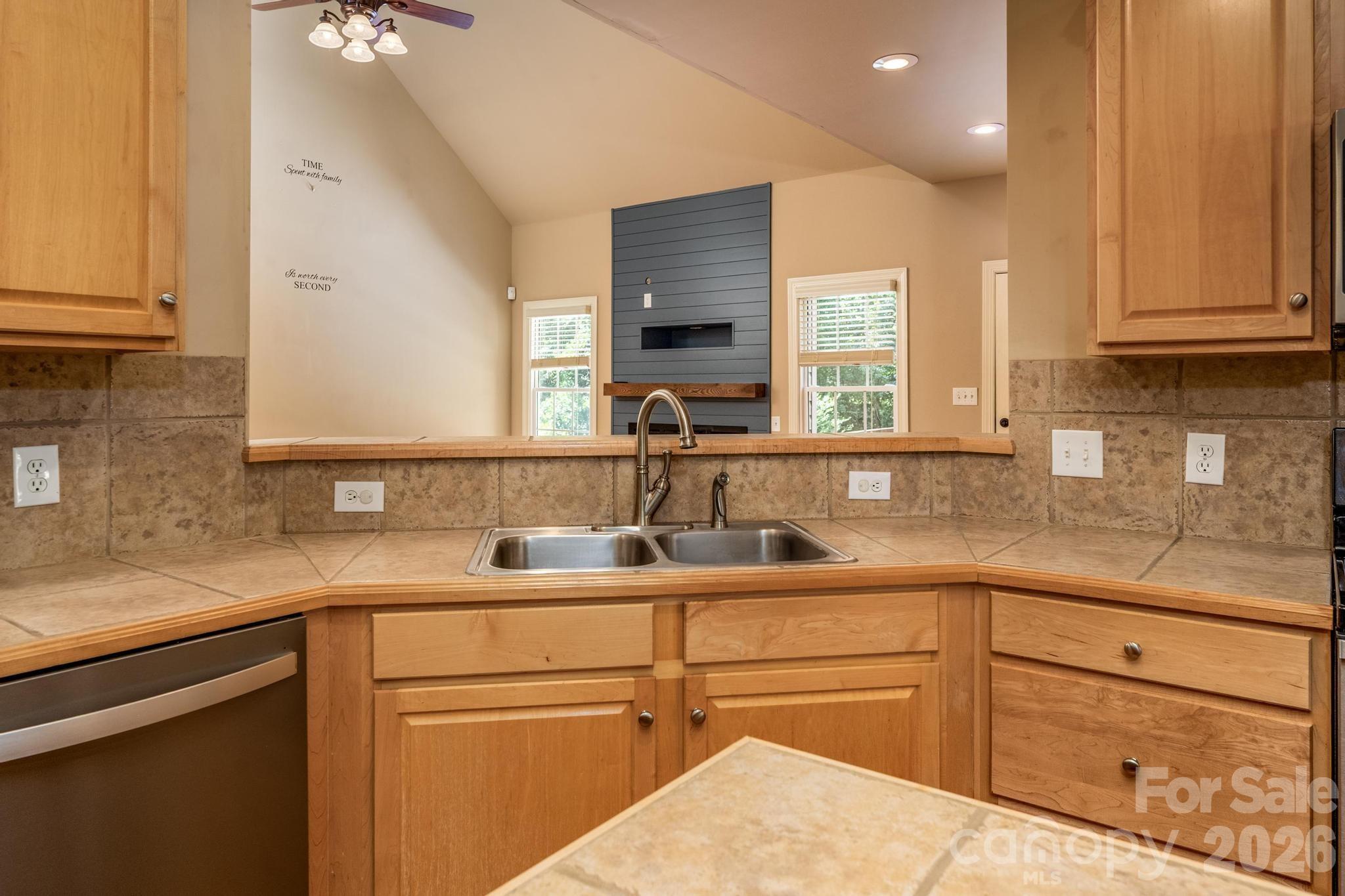 6231 Neptune Drive — Denver
