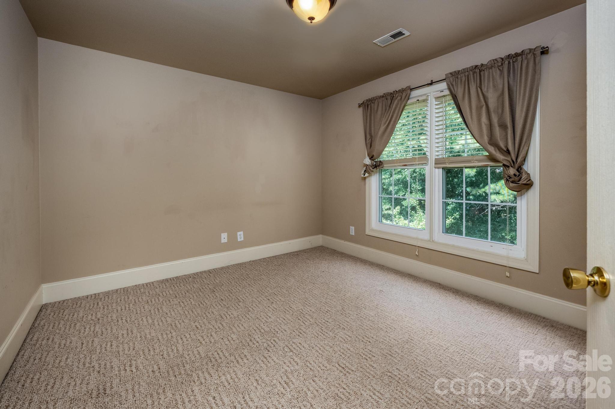 6231 Neptune Drive — Denver