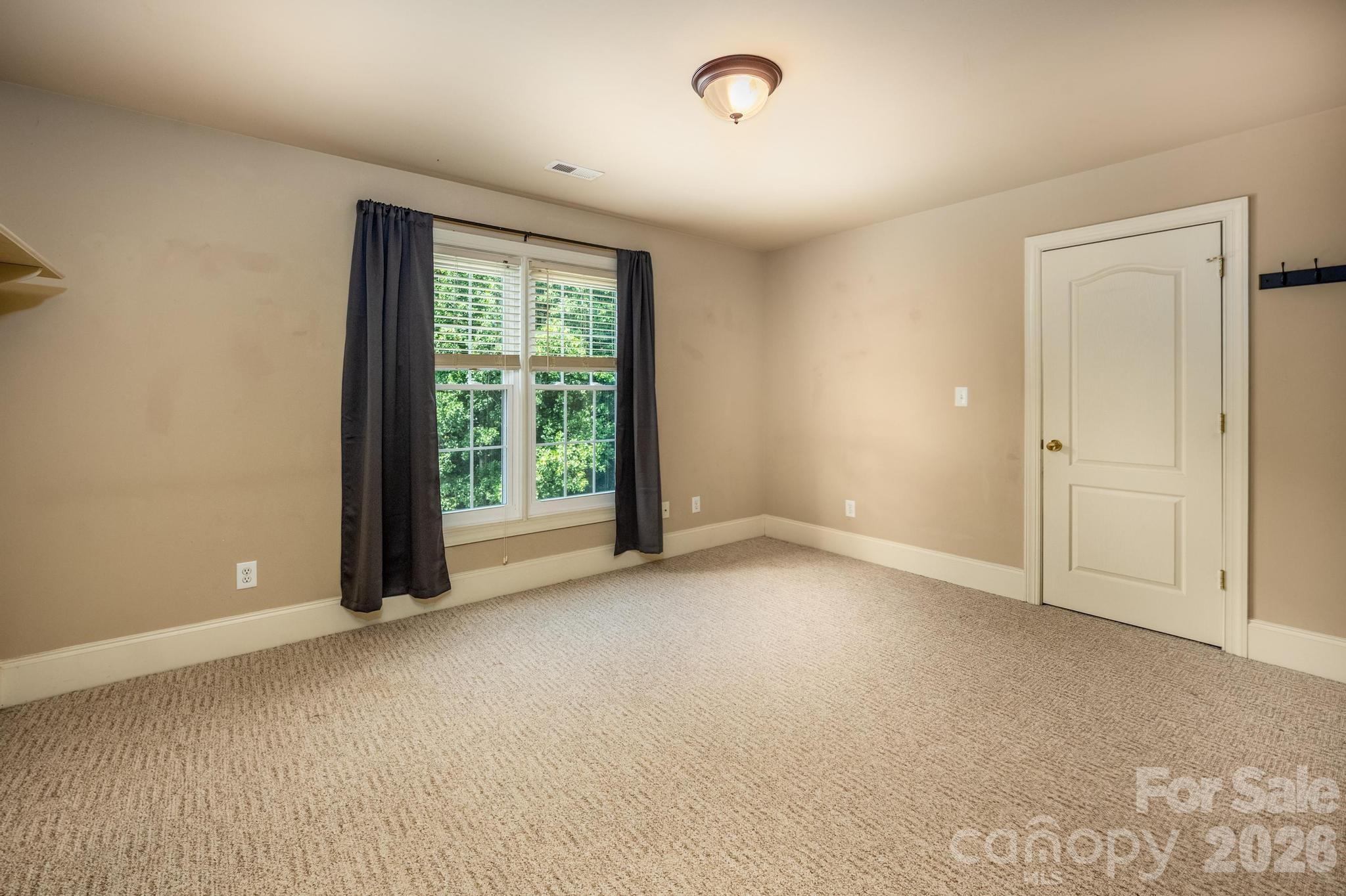6231 Neptune Drive — Denver