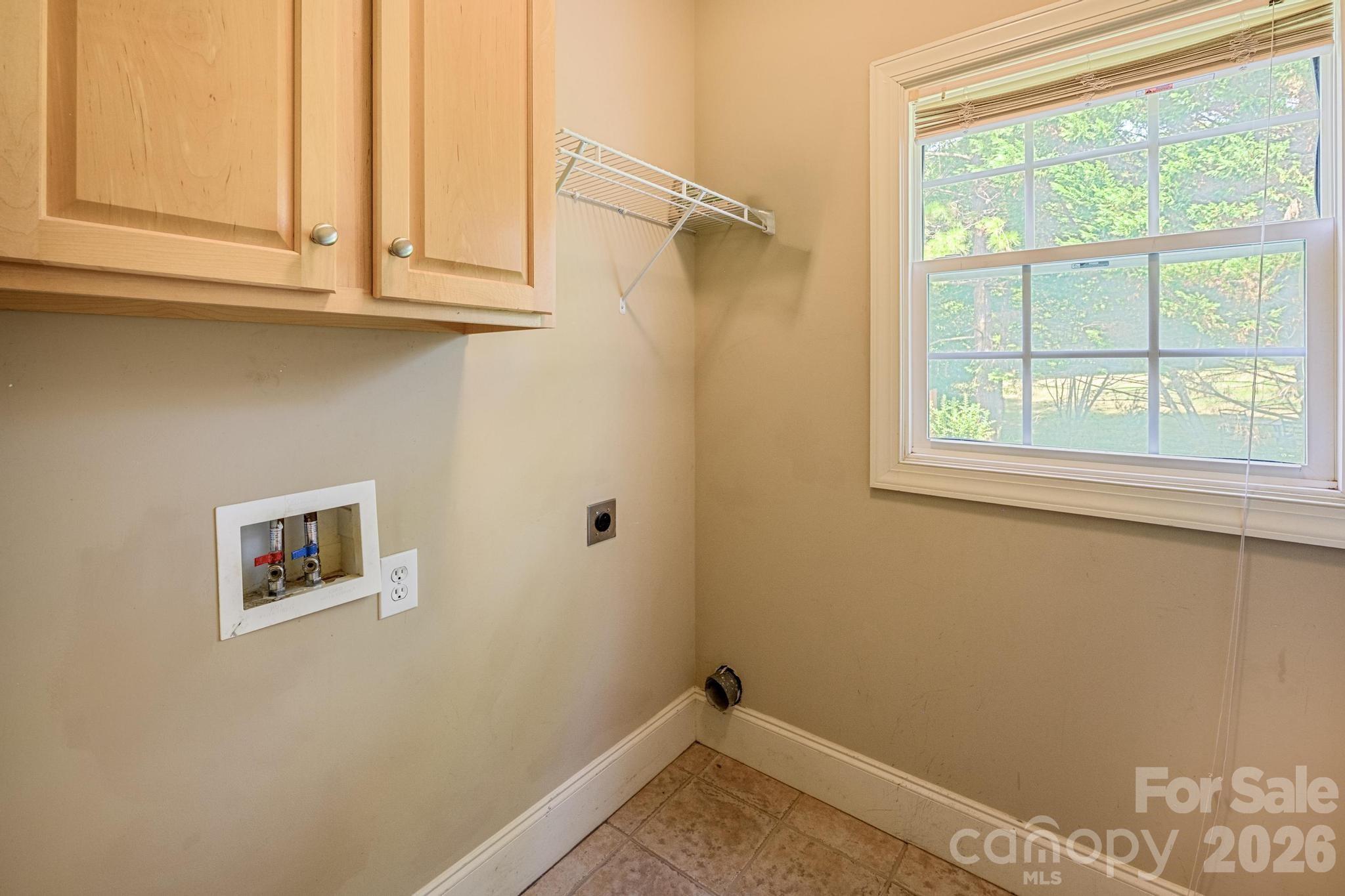 6231 Neptune Drive — Denver