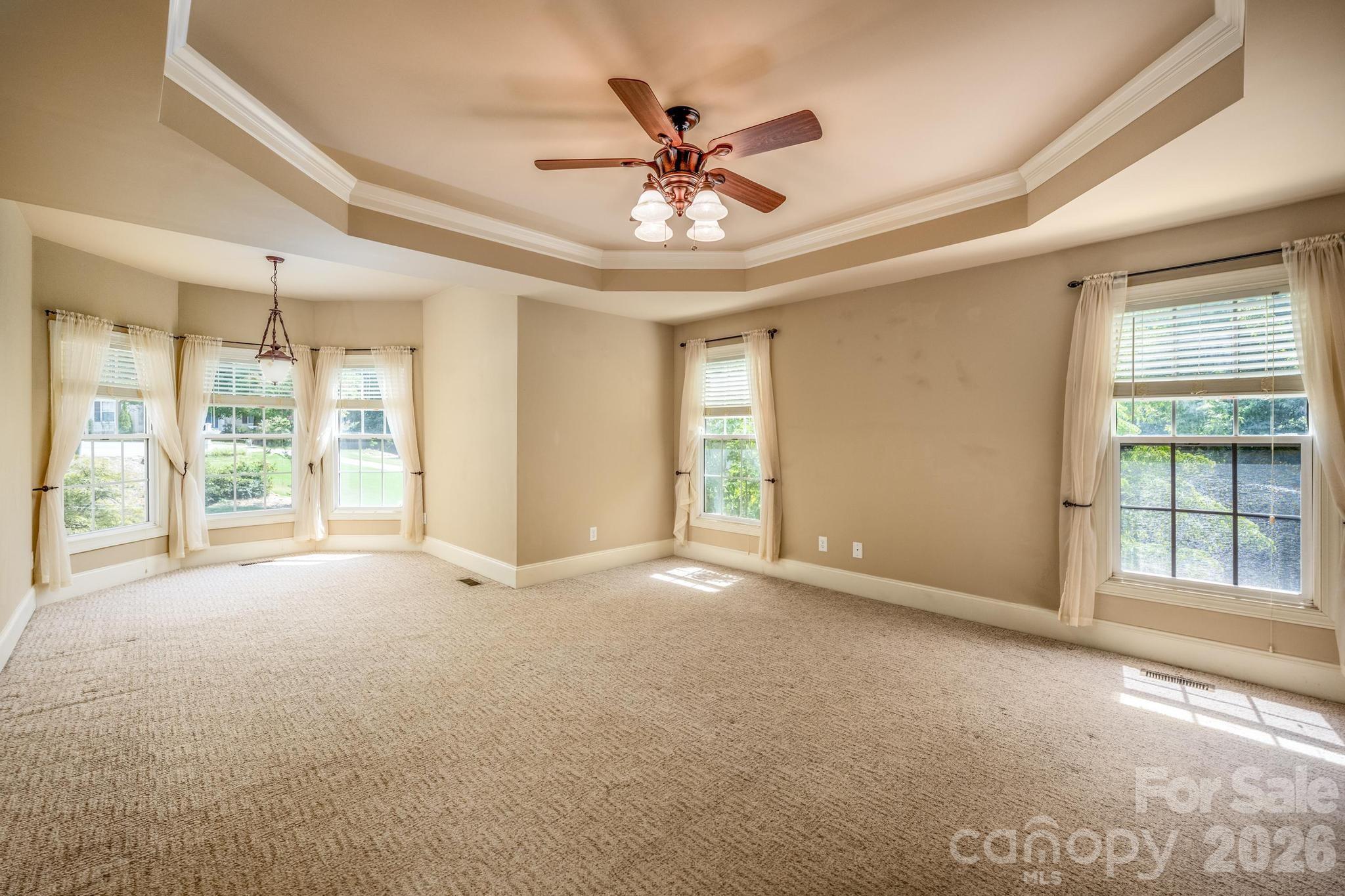 6231 Neptune Drive — Denver
