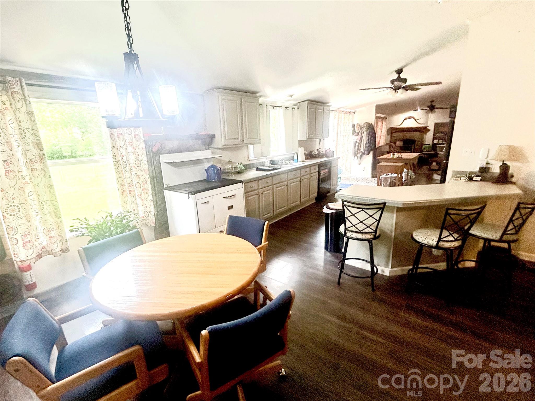 10755 NC 209 Highway — Hot Springs