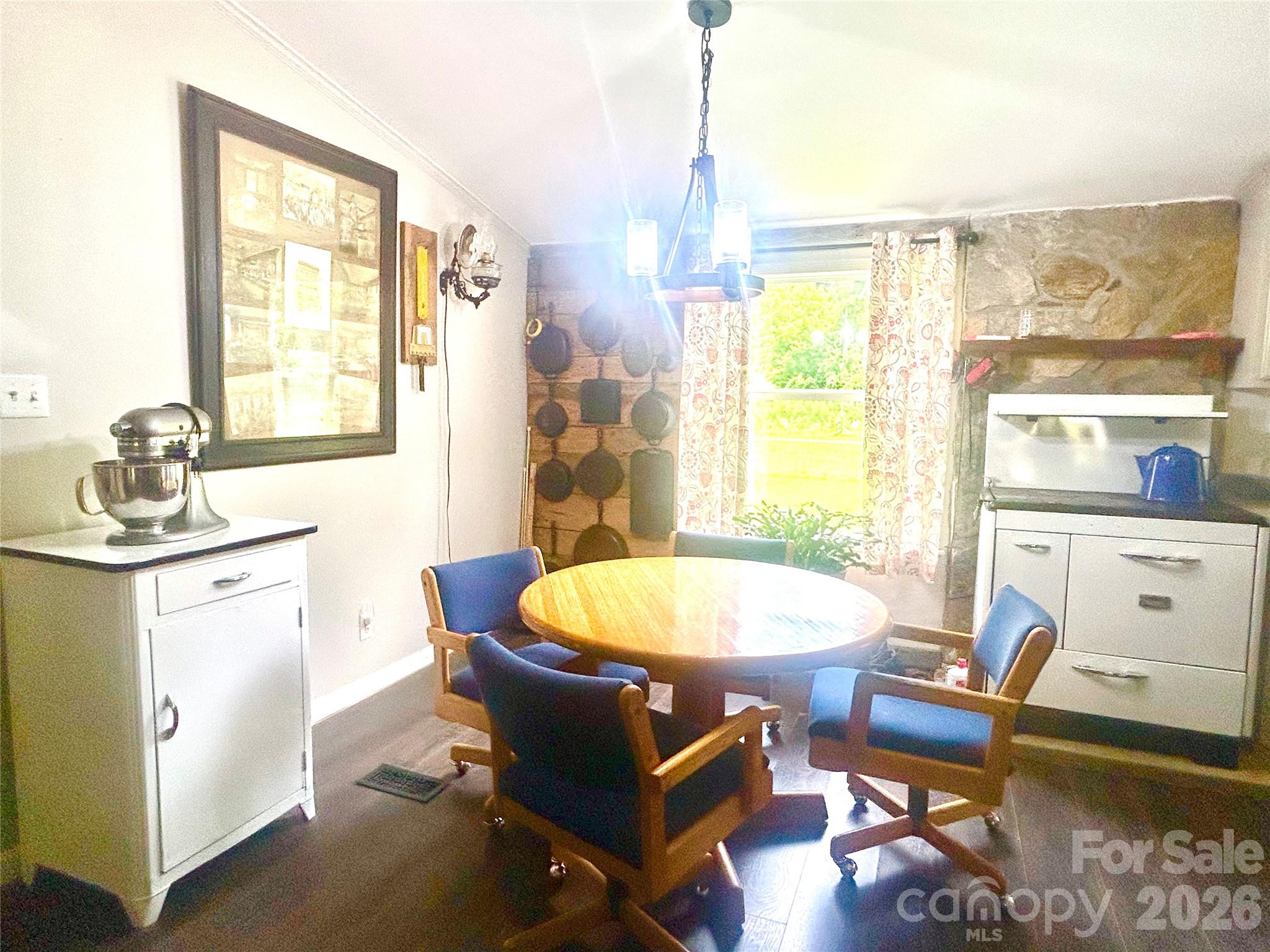 10755 NC 209 Highway — Hot Springs