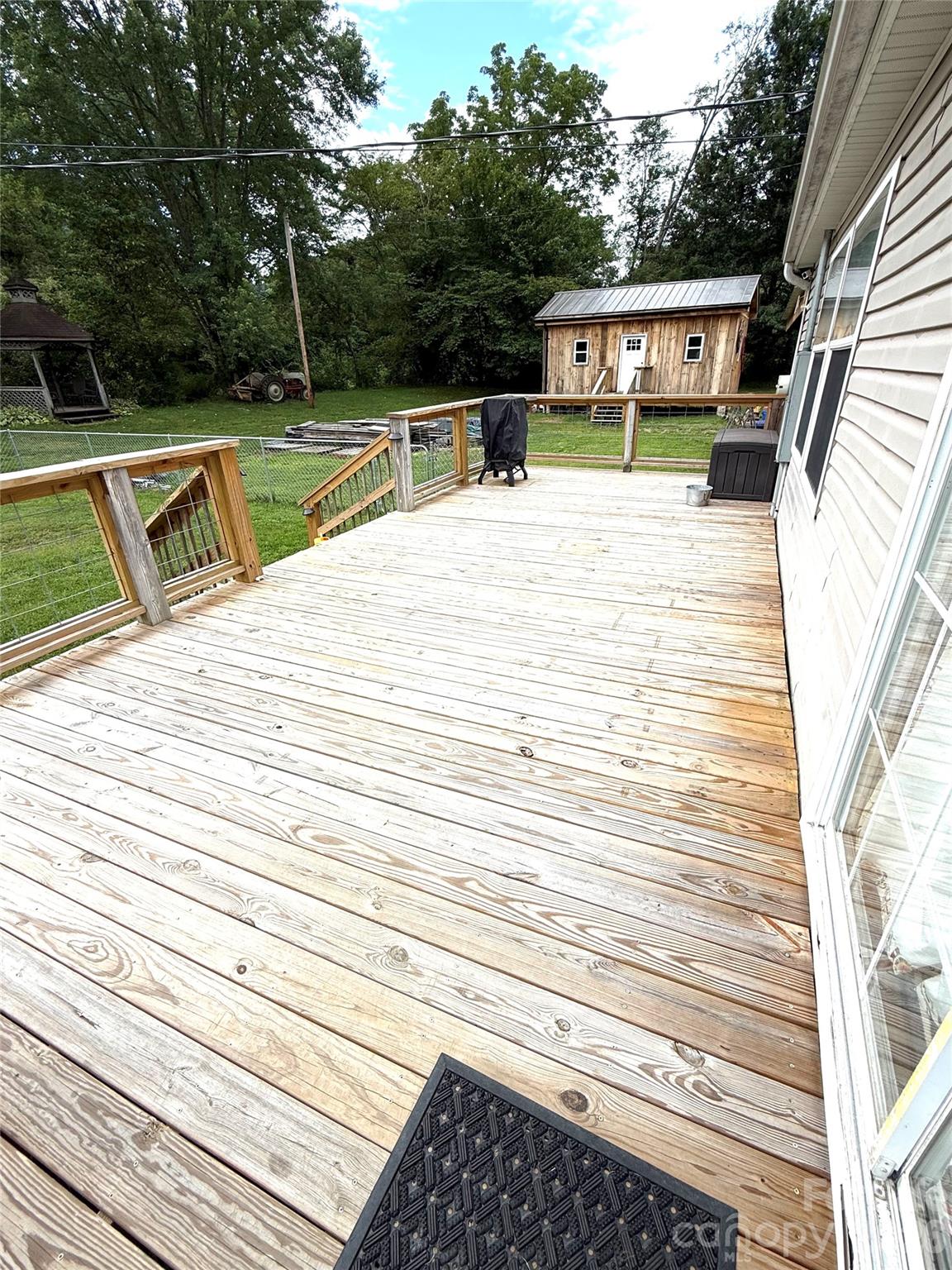 10755 NC 209 Highway — Hot Springs