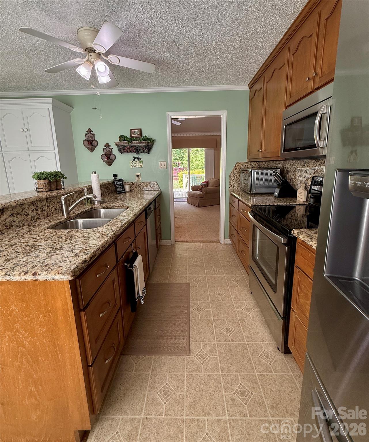 1100 Jennifer Lane — Cherryville