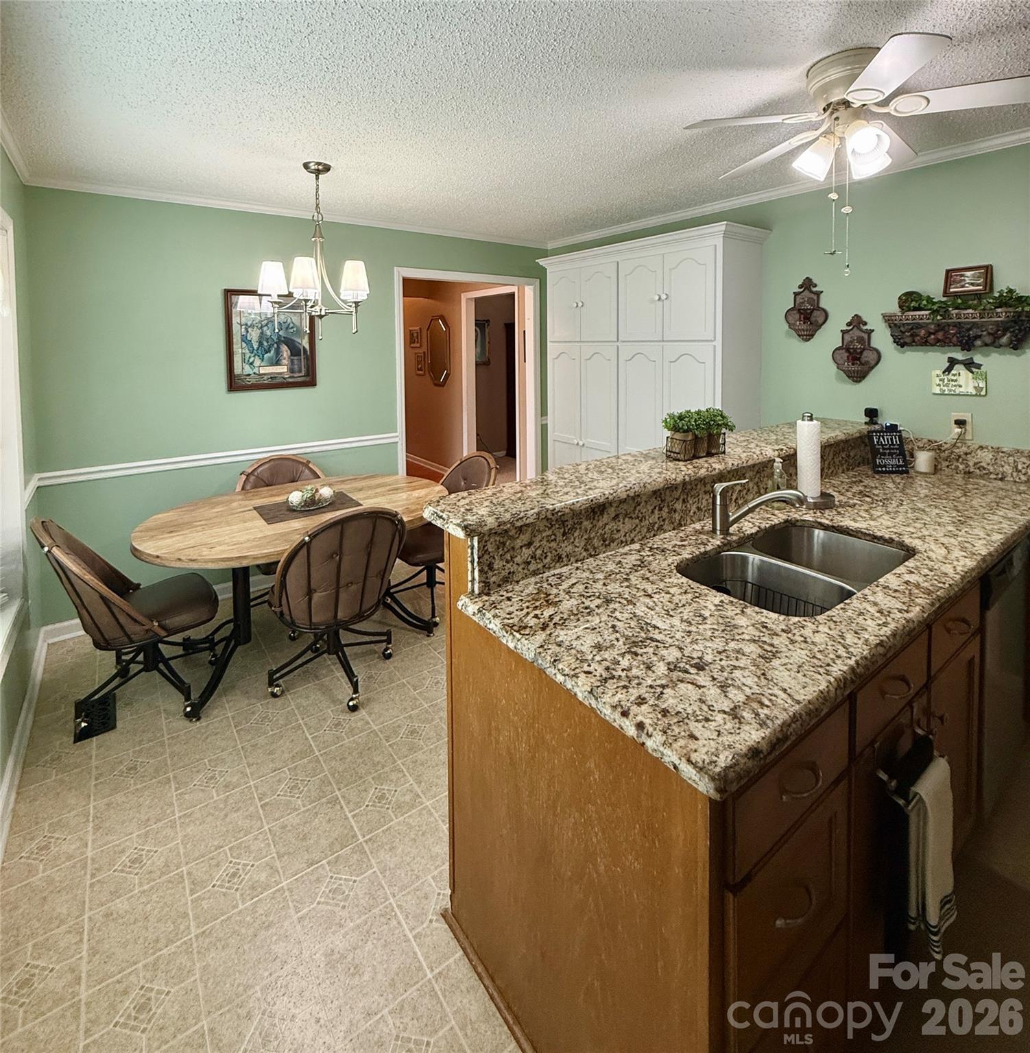 1100 Jennifer Lane — Cherryville