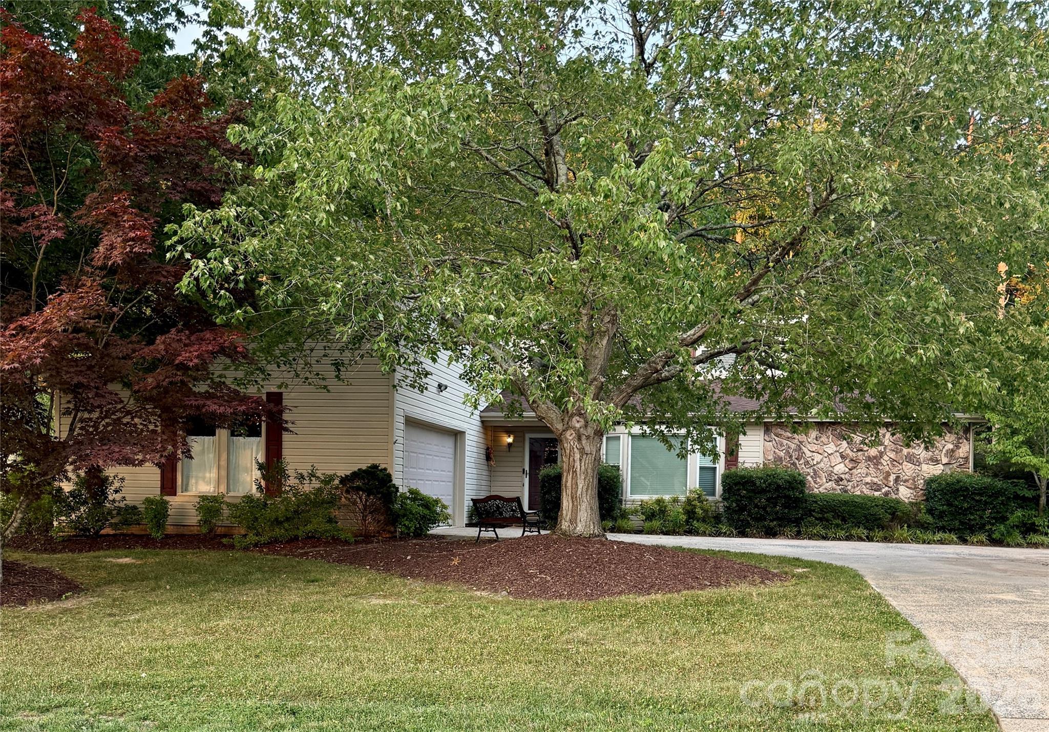 1100 Jennifer Lane — Cherryville