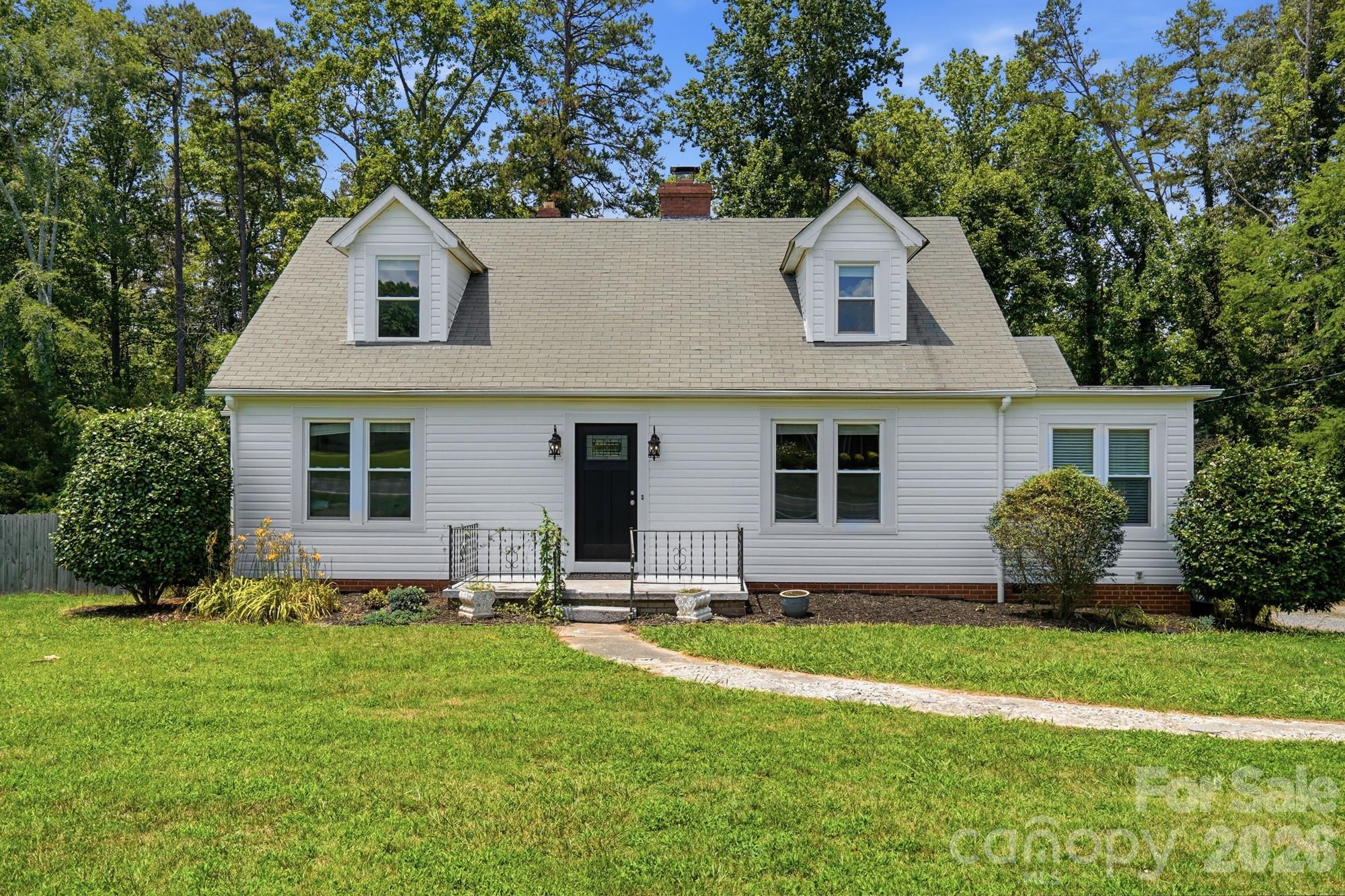 12050 Old Concord Road — Rockwell