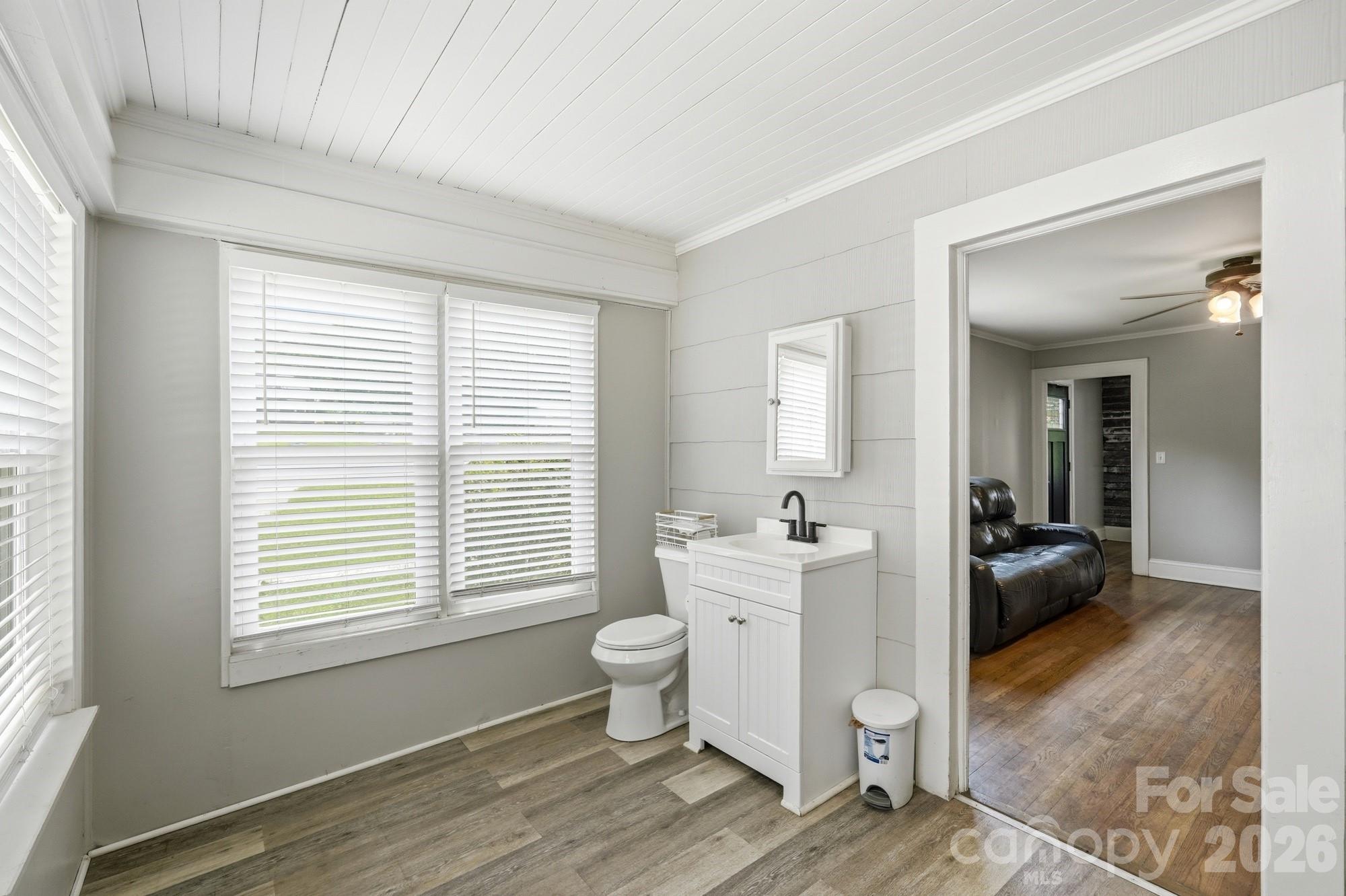 12050 Old Concord Road — Rockwell