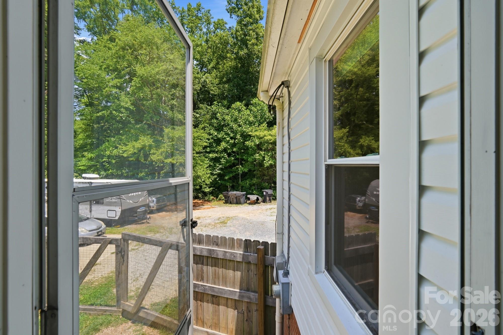 12050 Old Concord Road — Rockwell