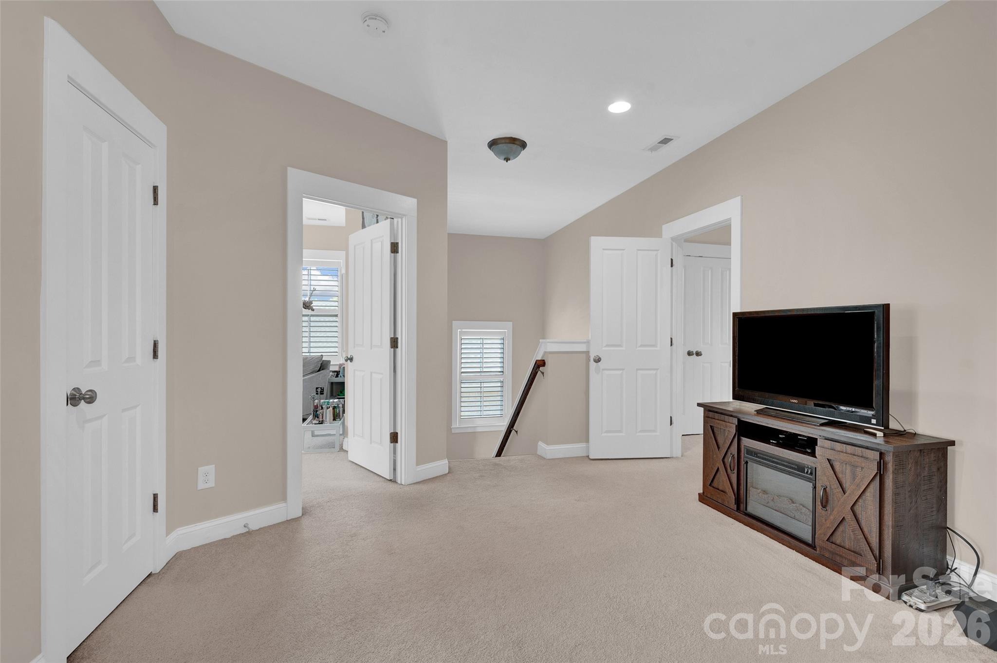 4090 Library Lane NW — Conover