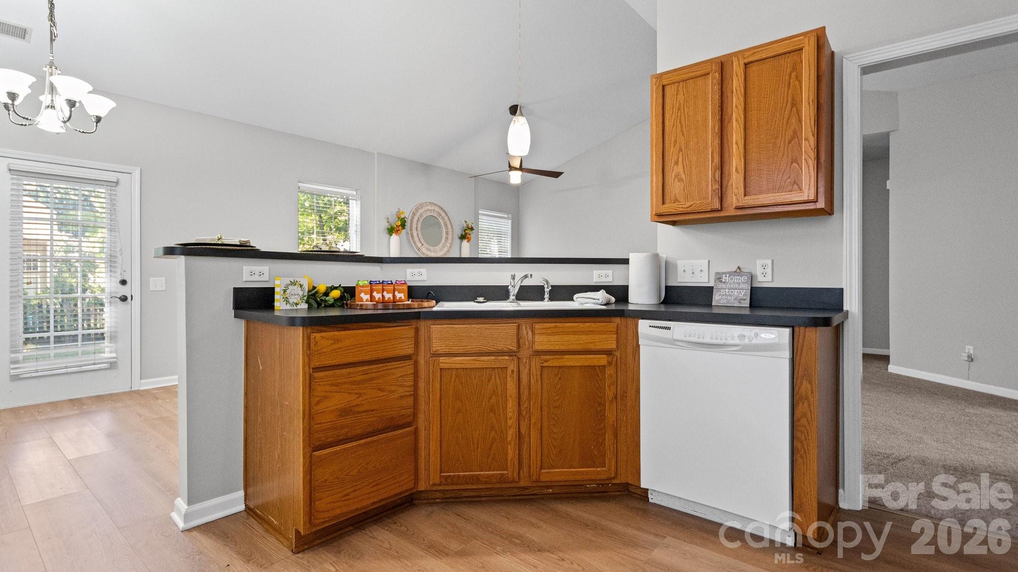 6653 Allness Glen Lane — Charlotte