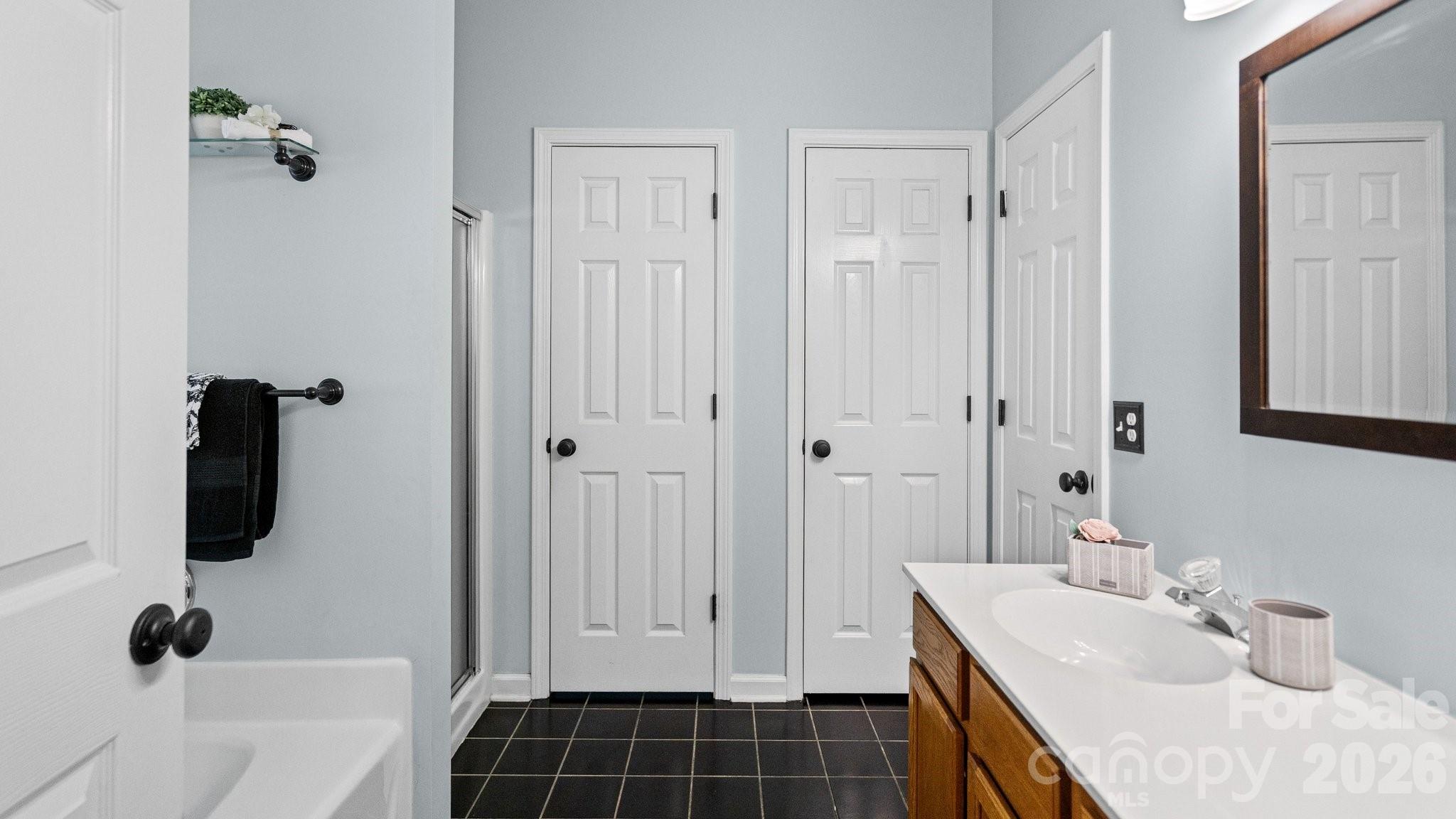 6653 Allness Glen Lane — Charlotte