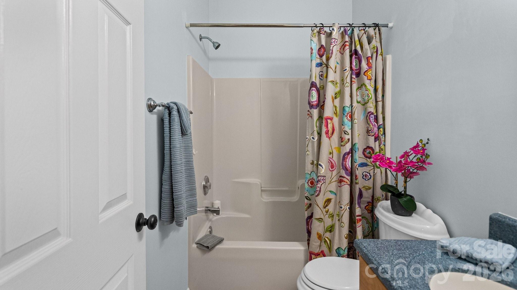 6653 Allness Glen Lane — Charlotte