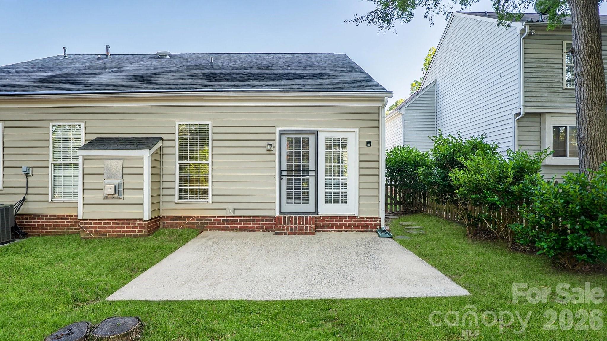 6653 Allness Glen Lane — Charlotte