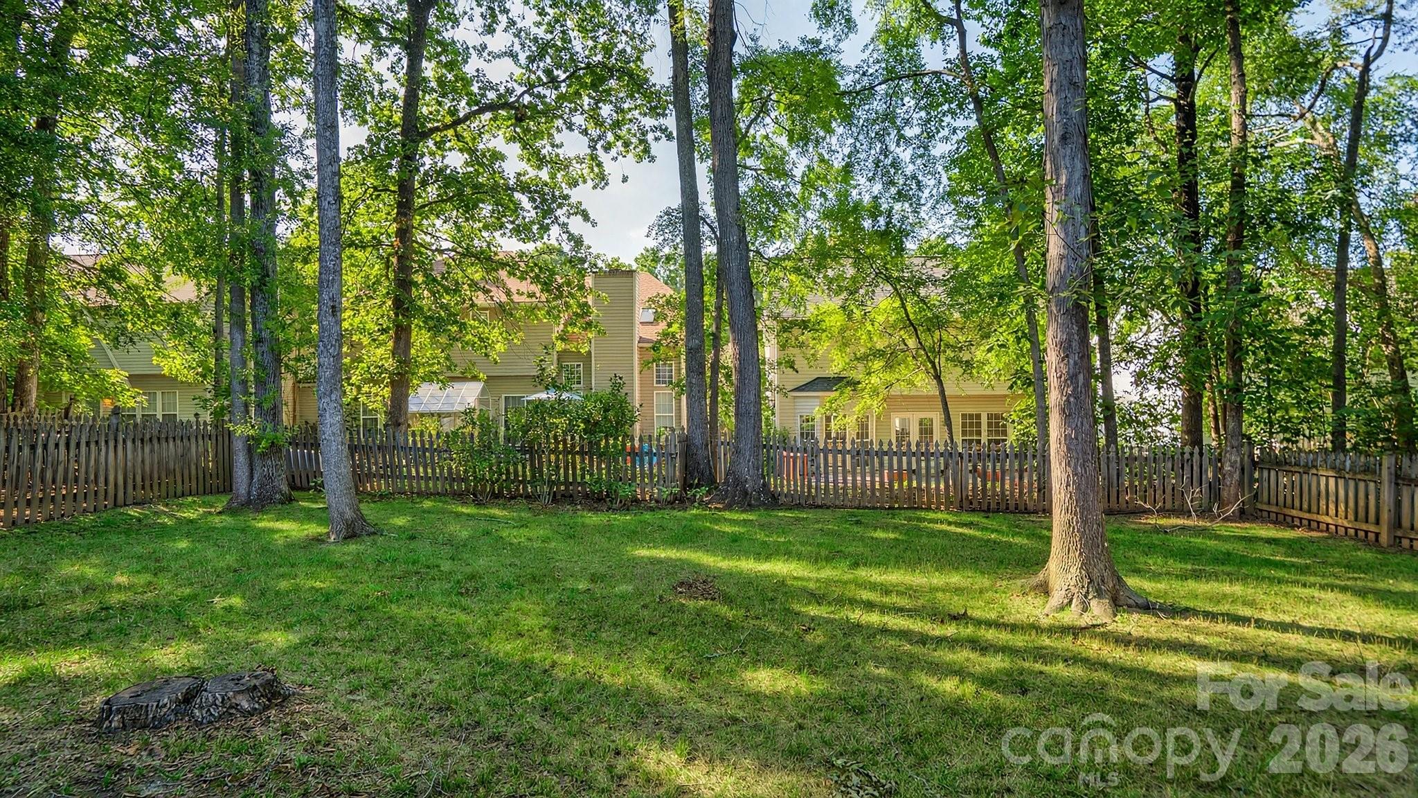 6653 Allness Glen Lane — Charlotte