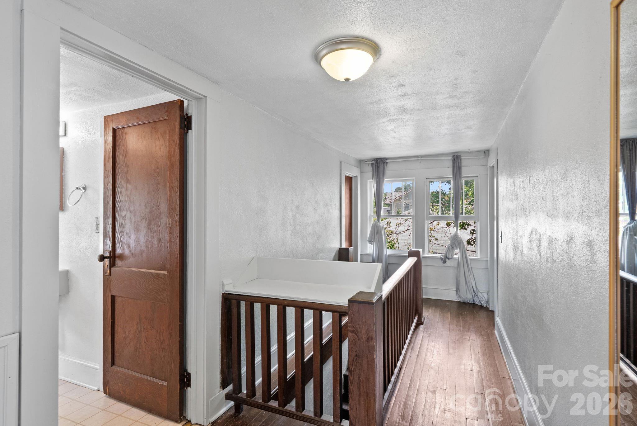 49 Church Street — Weaverville