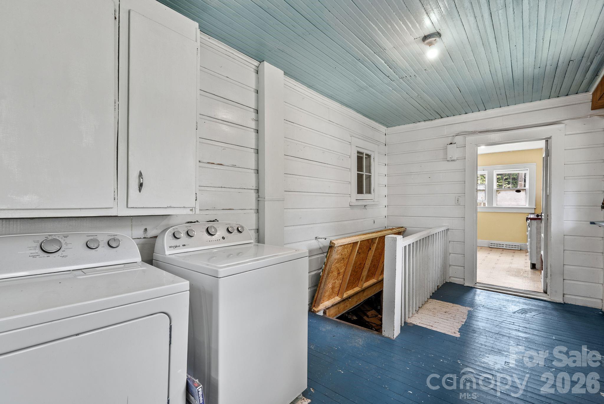 49 Church Street — Weaverville