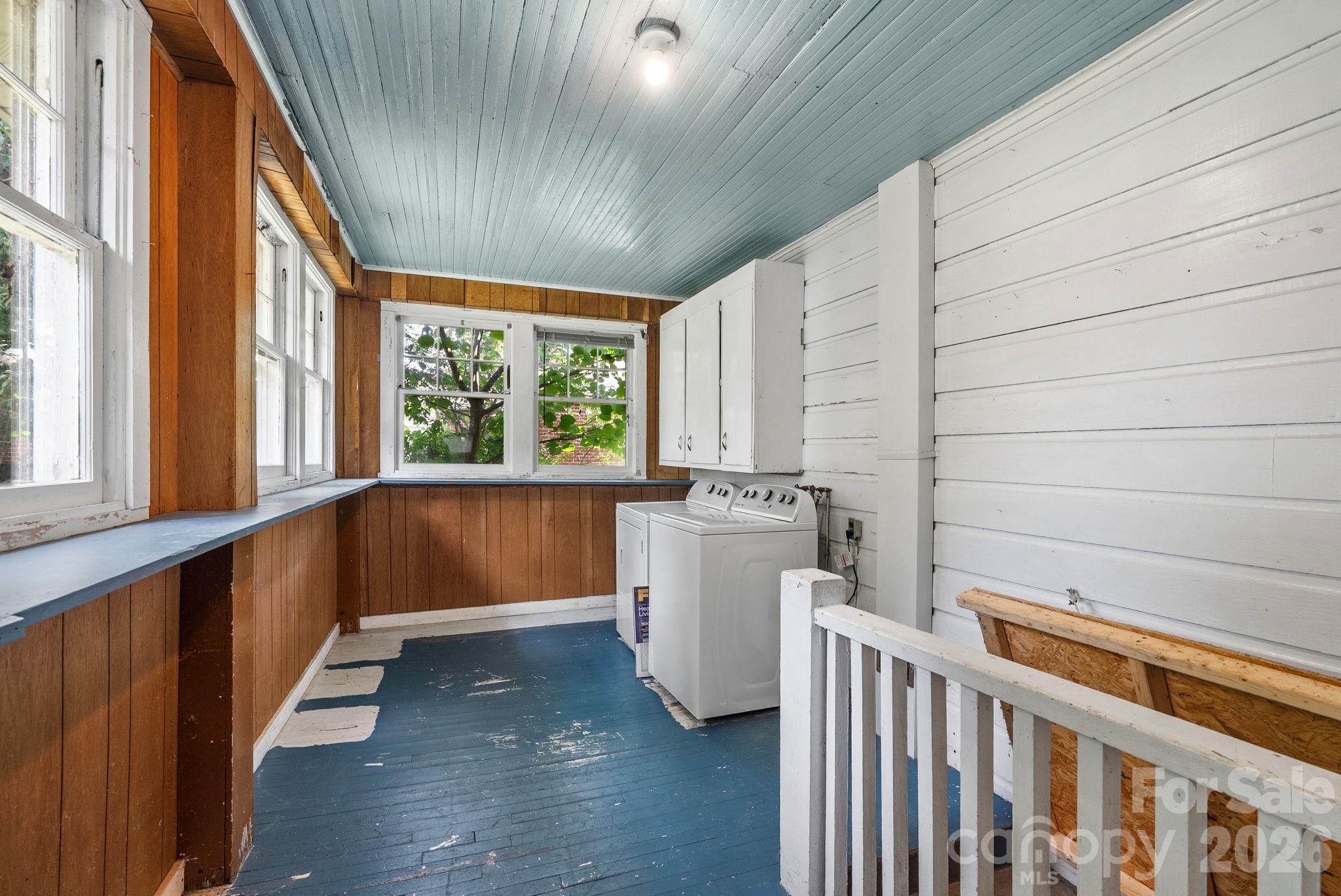 49 Church Street — Weaverville