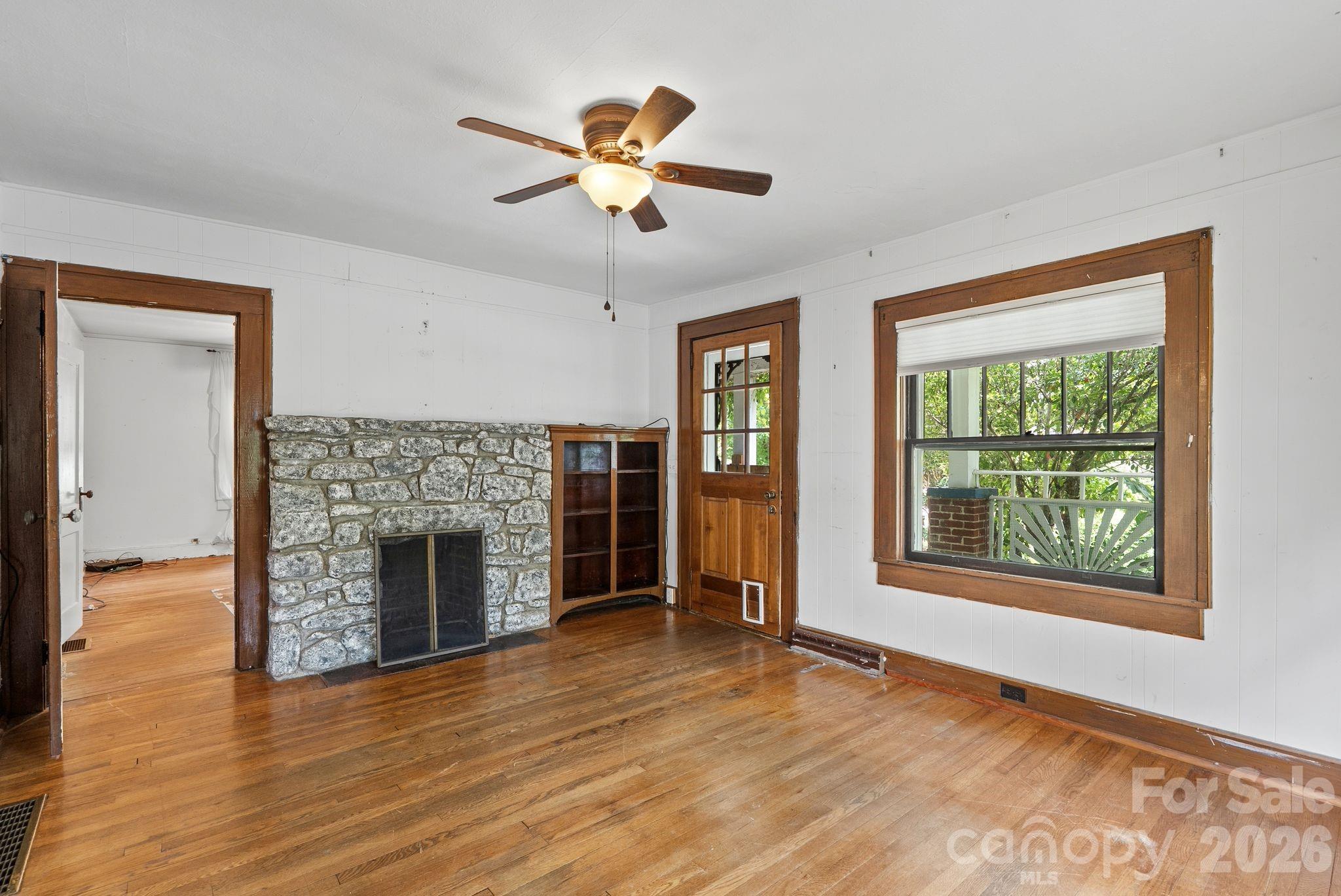 49 Church Street — Weaverville