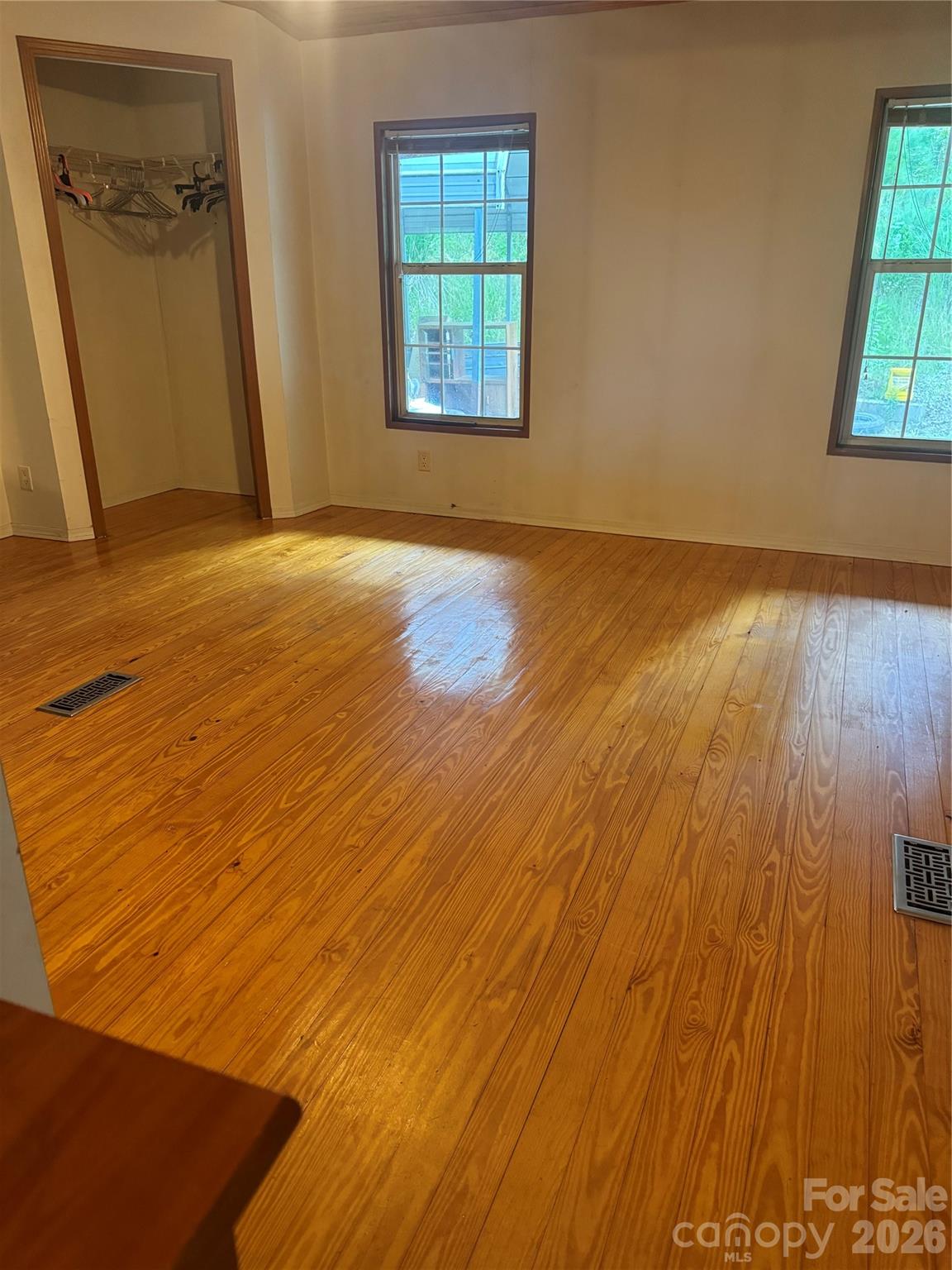 284 Paul Gosnell Road — Marshall