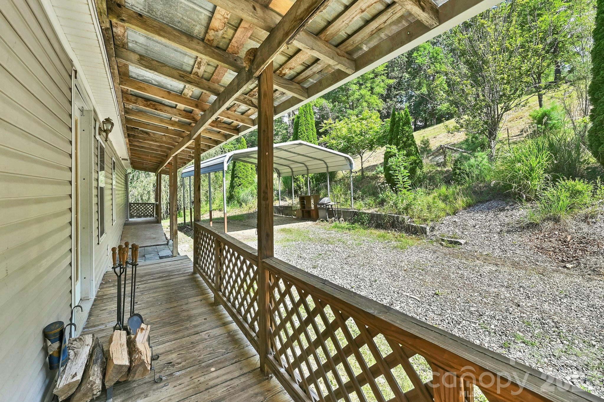 284 Paul Gosnell Road — Marshall